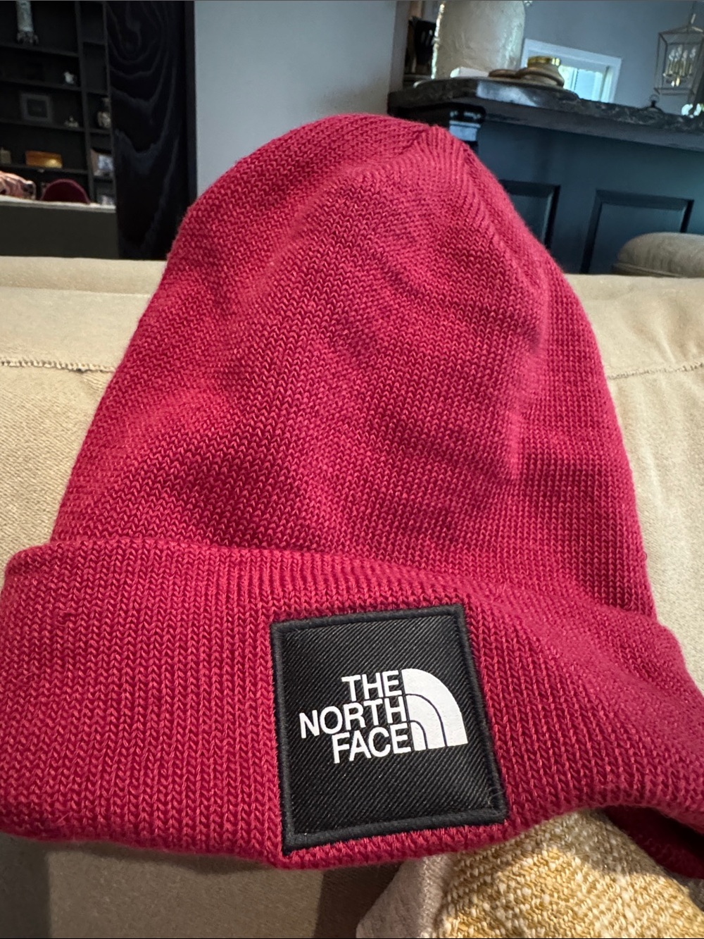 The north Face unisex NWOT tnf logo beanie cap hat crimson